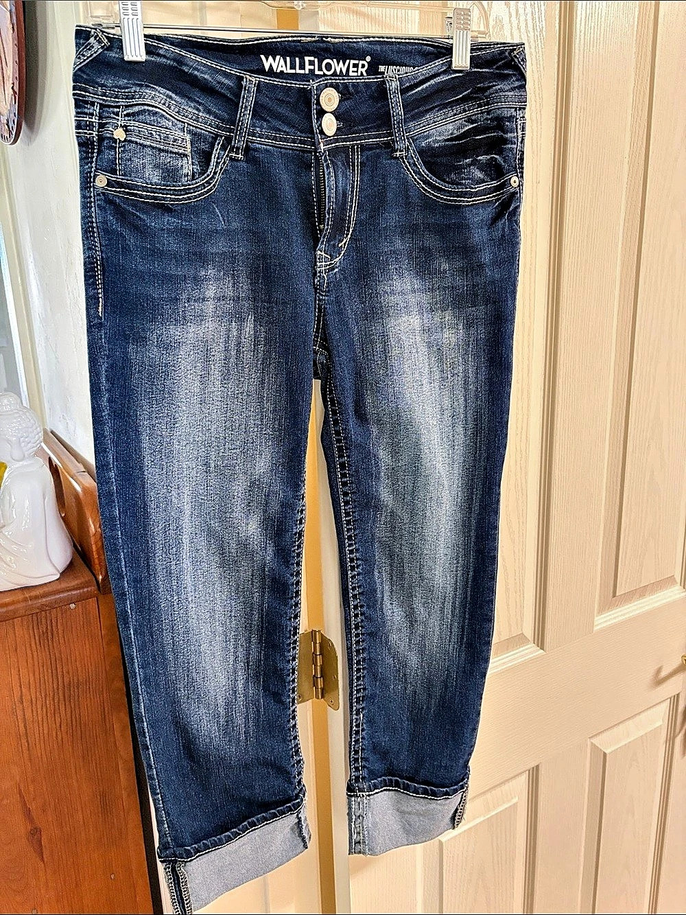 WallFlower The Luscious Curvy Cuffed Crop Jeans Blue Waist 7